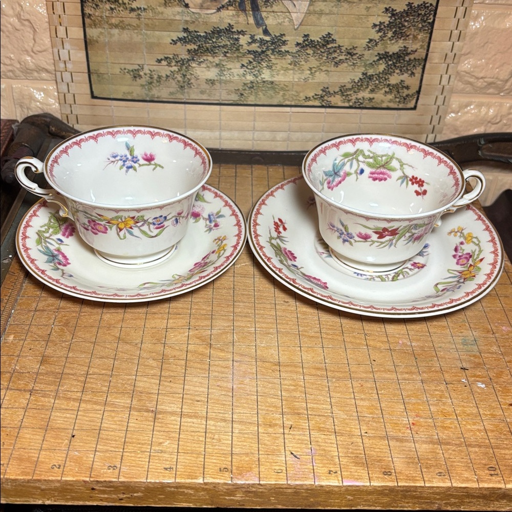 Old Ivory Syracuse 2 Cup 2 Saucers Bombay Pattern Exotic Floral Colorful Bird - Picture 3 of 17